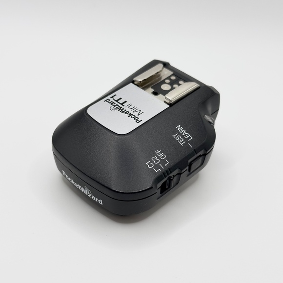 PocketWizard Transceiver & Transmitter - Picture 7 of 9